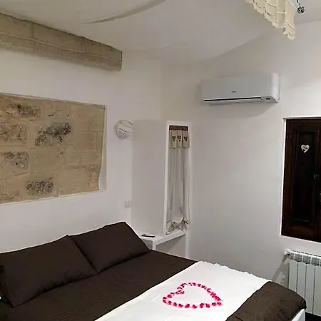 Rifugio Degli Svevi Bed and Breakfast 3*