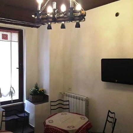 Rifugio Degli Svevi 巴里