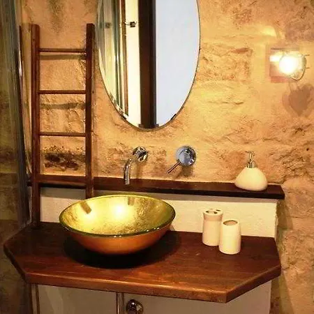 Rifugio Degli Svevi Bed and Breakfast