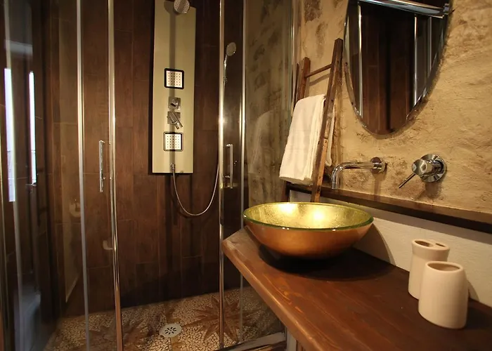 לינה וארוחת בוקר Rifugio Degli Svevi בארי